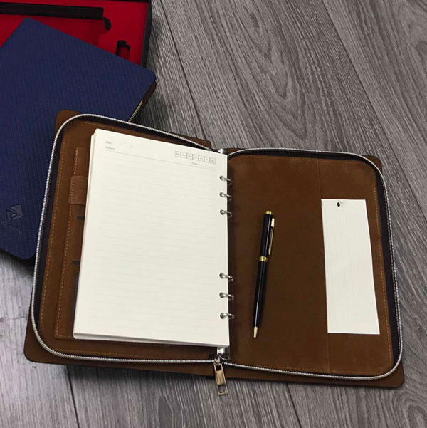 sổ-da-quà-tặng-in-logo-SCV-008-5